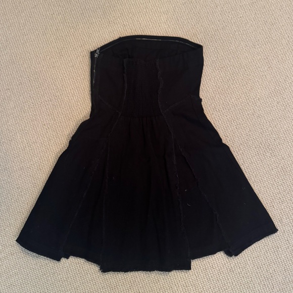 Urban Outfitters Black Strapless Dress - Picture 2 of 4